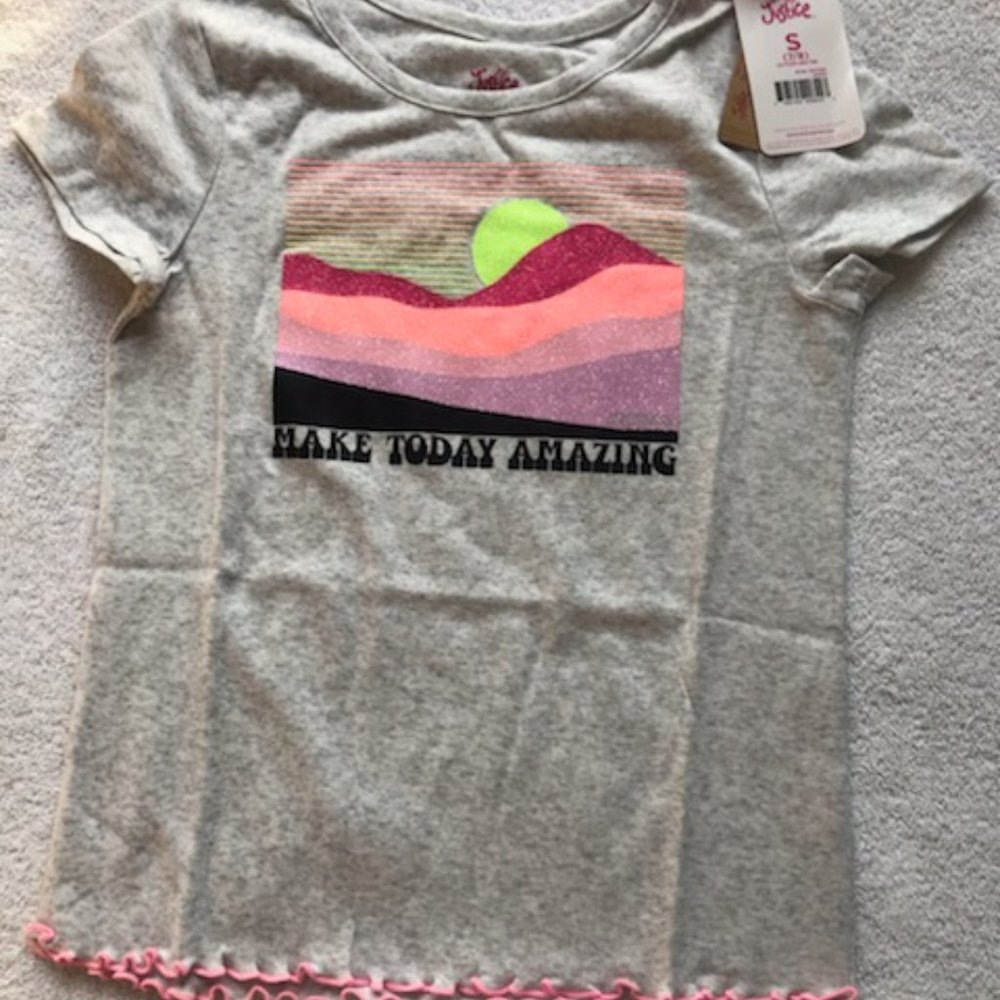 Justice Girls NWT Gray Scoop Neck Shirt with Lettuce Hem Size 7/8 Small